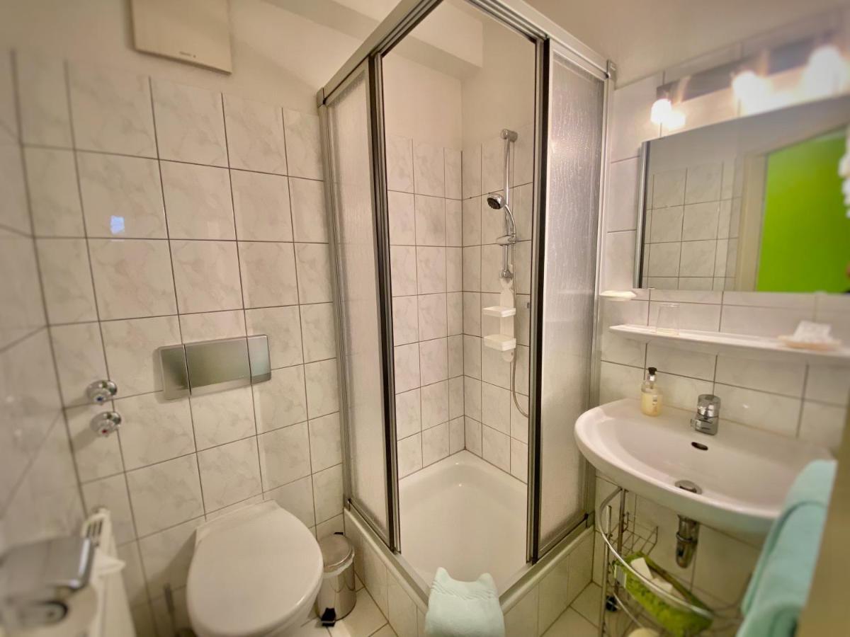 Hotel Kaiserswerth Дюссельдорф Экстерьер фото